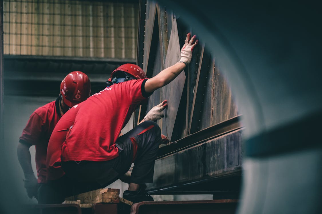 Productiemedewerkers in fabriek